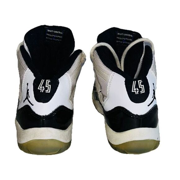 Jordan 11 Retro 2018 Mid Concord- Size 3y (GS) - Picture 4 of 6